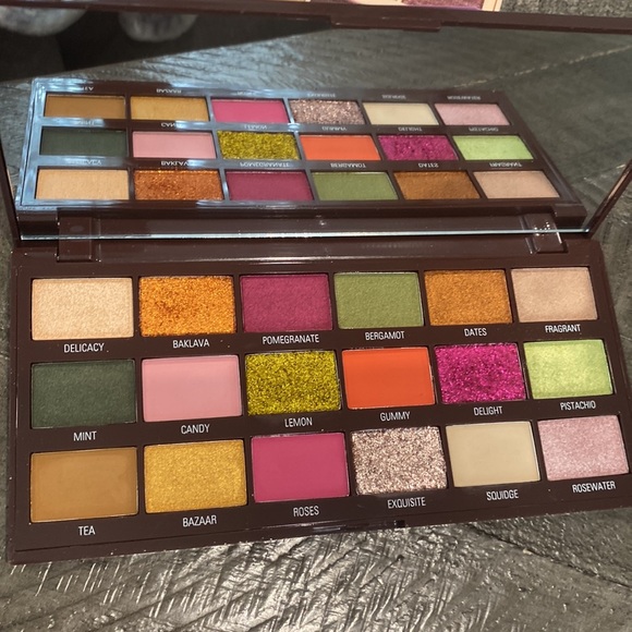 I Heart Revolution Eyeshadow Palettes - Picture 3 of 4